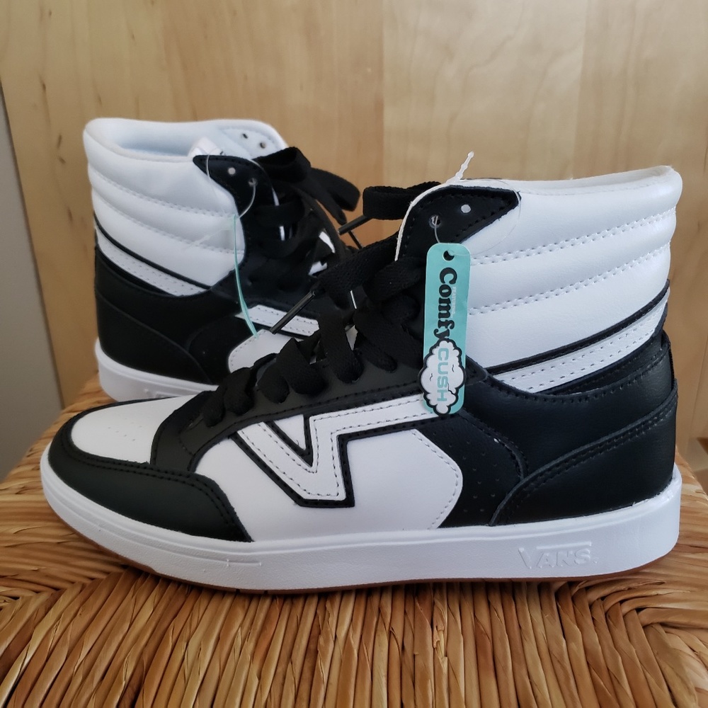 Vans Legendary ComfyCush Sk8-Hi Size 8 NEW!